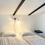 4 Person In Thisted-by Traum * Thisted